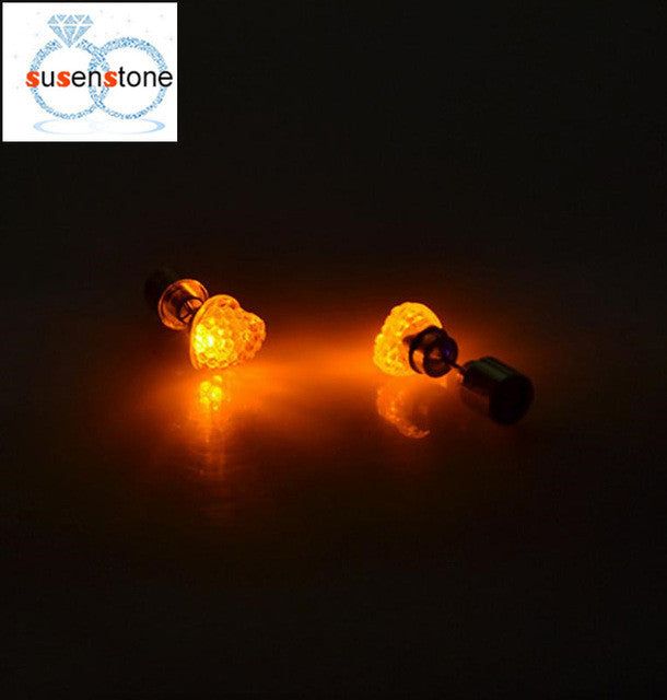 SUSENSTONE Earrings LED 1 Pair Of Personalized Fashion Dance Party Lights Flashing LED Ear Earring Bright Stud Earrings